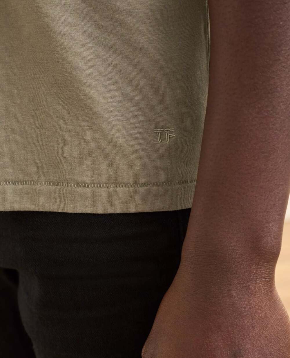 TOM FORD Lyocell-Cotton Crewneck T-Shirt in Taupe/Green Size 48 or US Medium - Picture 3 of 11